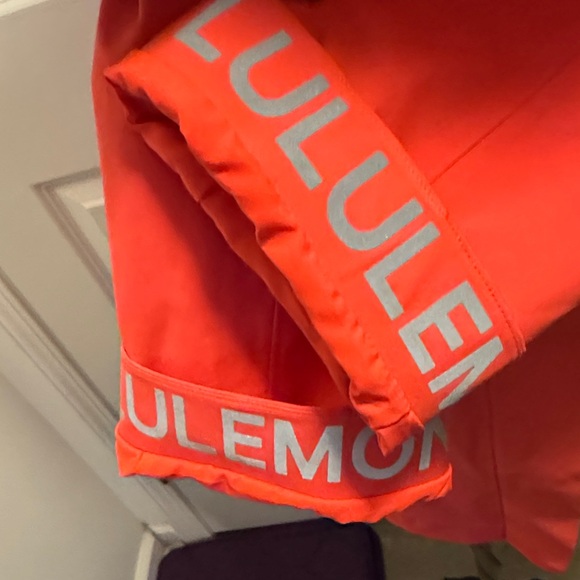 Like New Lululemon athletica Vibrant Autumn Red/Orange Hooded Utility Jacket - Picture 10 of 16